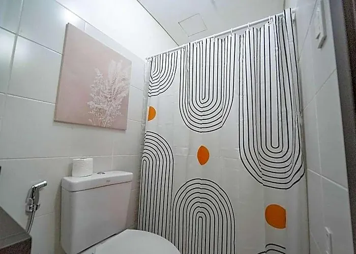 R'holistay Kasara Urban Residences Pasig Hotel 4*